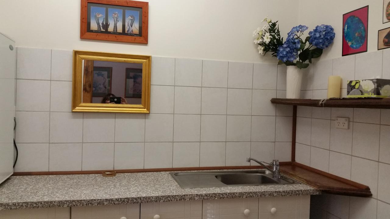 Sonja'S Bed And Breakfast Lightning Ridge Extérieur photo